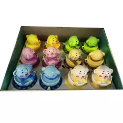 Заводные поросята бокс из 12 шт 831