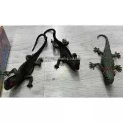 Резиновая ящерица